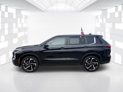 Used 2022 Mitsubishi Outlander SE AWD/4WD image 4