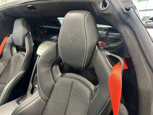 Used 2025 Chevrolet Corvette Z06 RWD image 16