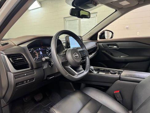 Used 2023 Nissan Rogue SL w/ SL Premium Package AWD/4WD image 13