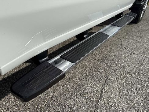 Used 2024 Chevrolet Silverado 2500 LT image 13
