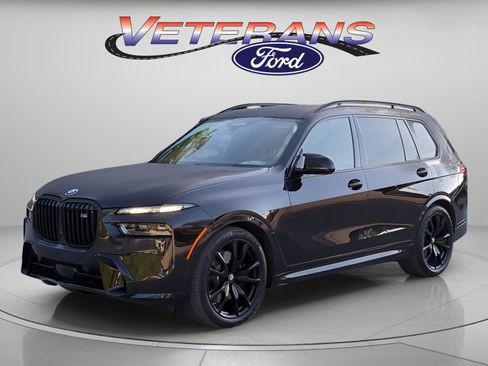 Used 2025 BMW X7 M60i AWD/4WD image 1