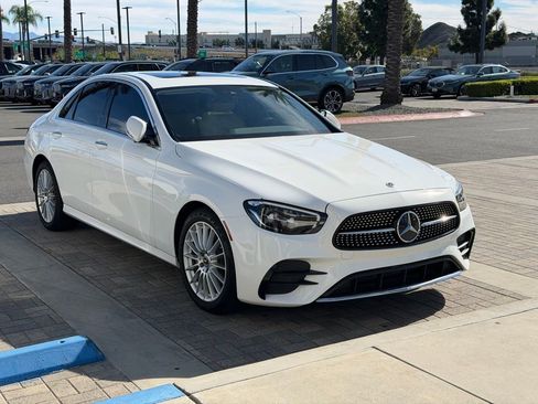 Used 2022 Mercedes-Benz E 350 E 350 image 4