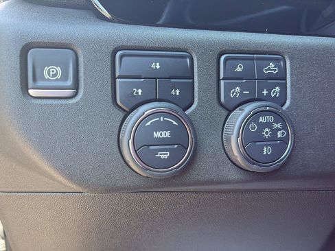 Used 2024 Chevrolet Silverado 2500 LT w/ All Star Edition AWD/4WD image 27