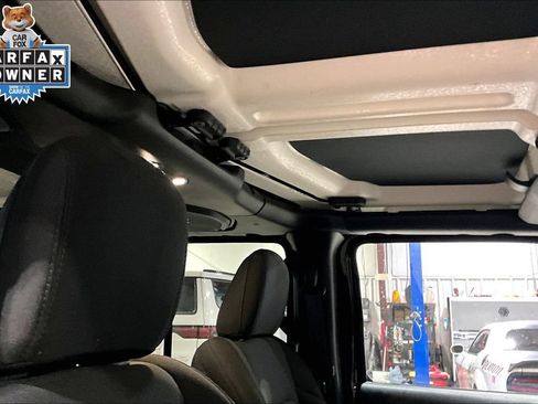 Used 2021 Jeep Wrangler Unlimited Sport AWD/4WD image 18