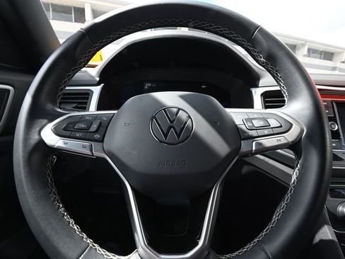 Used 2022 Volkswagen Atlas Cross Sport SE AWD/4WD image 8