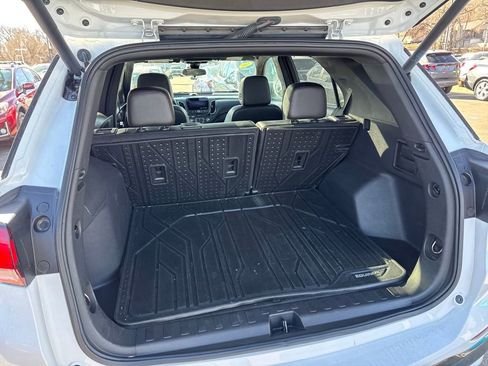 Used 2023 Chevrolet Equinox RS w/ RS Leather Package image 13