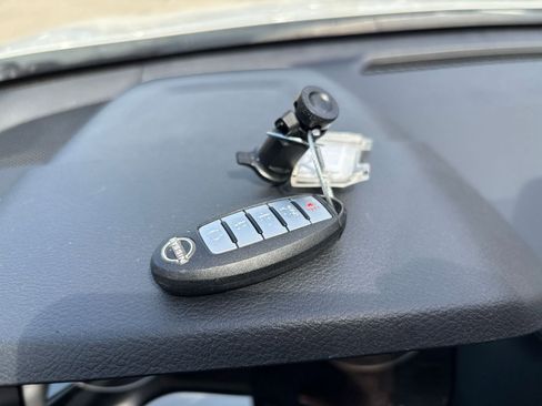 Used 2025 Nissan Altima 2.5 SV FWD image 21