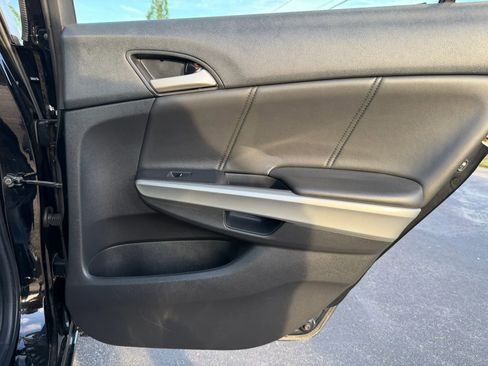 Used 2009 Honda Accord EX-L image 19