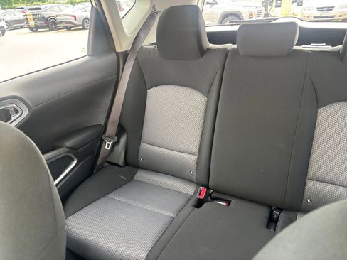 Used 2025 Kia Soul LX w/ LX Technology Package FWD image 37