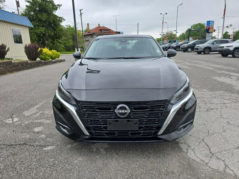 Used 2024 Nissan Altima 2.5 S image 8