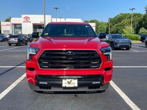 Used 2025 Toyota Sequoia Limited w/ Tow Technology Package AWD/4WD image 17