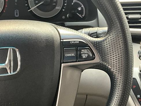 Used 2016 Honda Odyssey SE image 12
