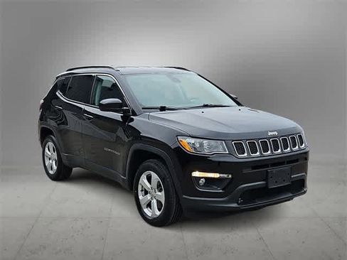 Used 2021 Jeep Compass Latitude w/ Convenience Group image 2