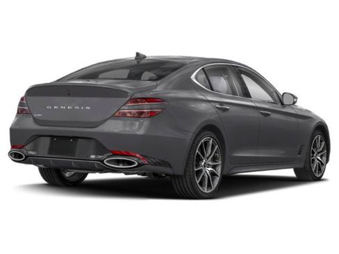Used 2025 Genesis G70 2.5T RWD image 5