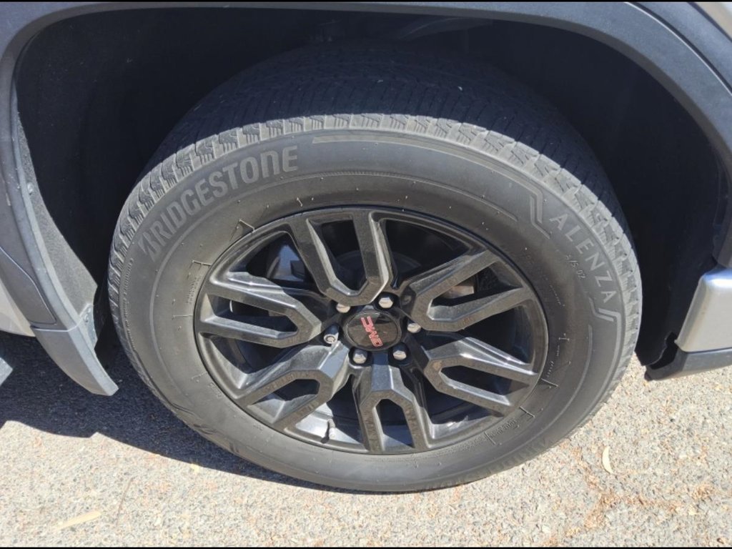 Used 2022 GMC Sierra 1500 Elevation w/ LPO, Elevation Black Package RWD image 6