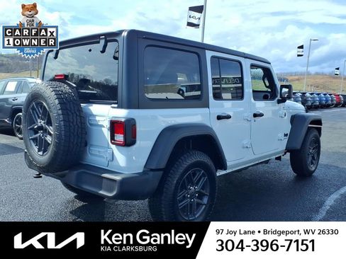 Used 2024 Jeep Wrangler Sport S image 7
