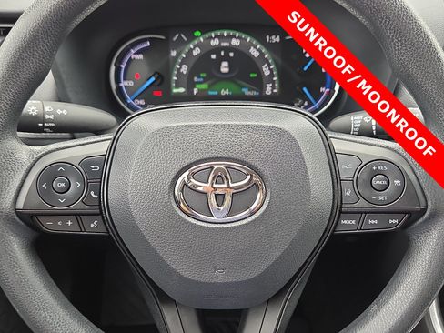 Used 2025 Toyota RAV4 XLE w/ Convenience Package AWD/4WD image 24