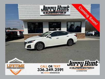 Used 2023 Nissan Altima 2.5 SV w/ SV Premium Package