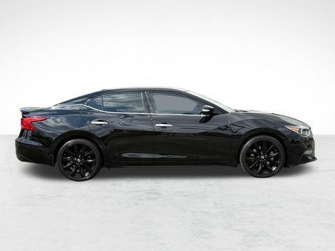 Used 2017 Nissan Maxima SR w/ Midnight Edition image 8