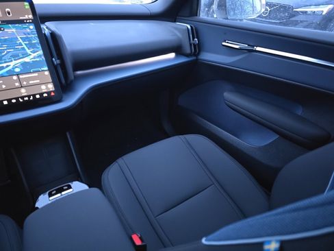 New 2026 Volvo EX30 Plus image 17