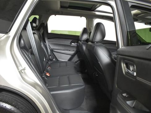 Certified 2025 Nissan Rogue SL w/ SL Premium Package AWD/4WD image 34
