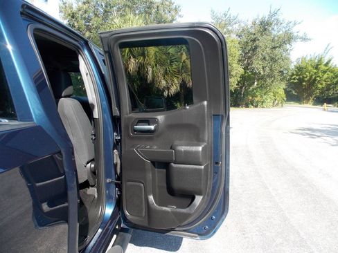 Used 2020 Chevrolet Silverado 1500 Custom w/ Custom Value Package RWD image 24