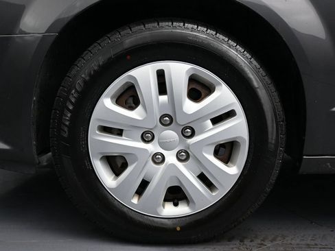 Used 2017 Dodge Grand Caravan SE w/ Power Window Group image 11