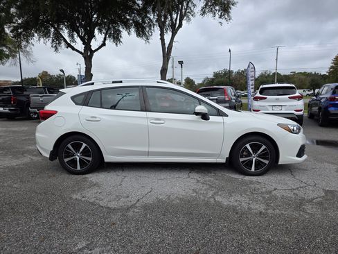 Used 2023 Subaru Impreza Premium image 2