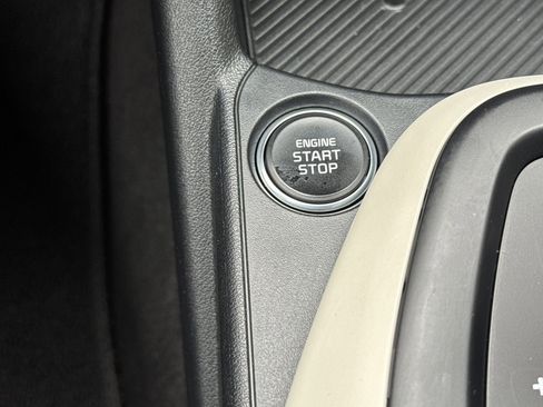 Used 2025 Kia K4 GT-Line image 24