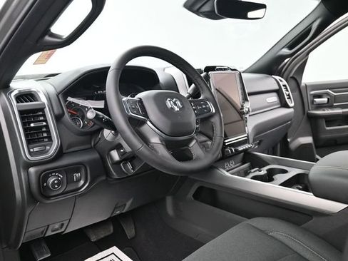 New 2026 RAM 2500 Big Horn AWD/4WD image 16