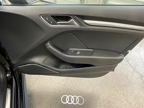 Used 2018 Audi A3 e-tron Premium Plus w/ Technology Package image 18