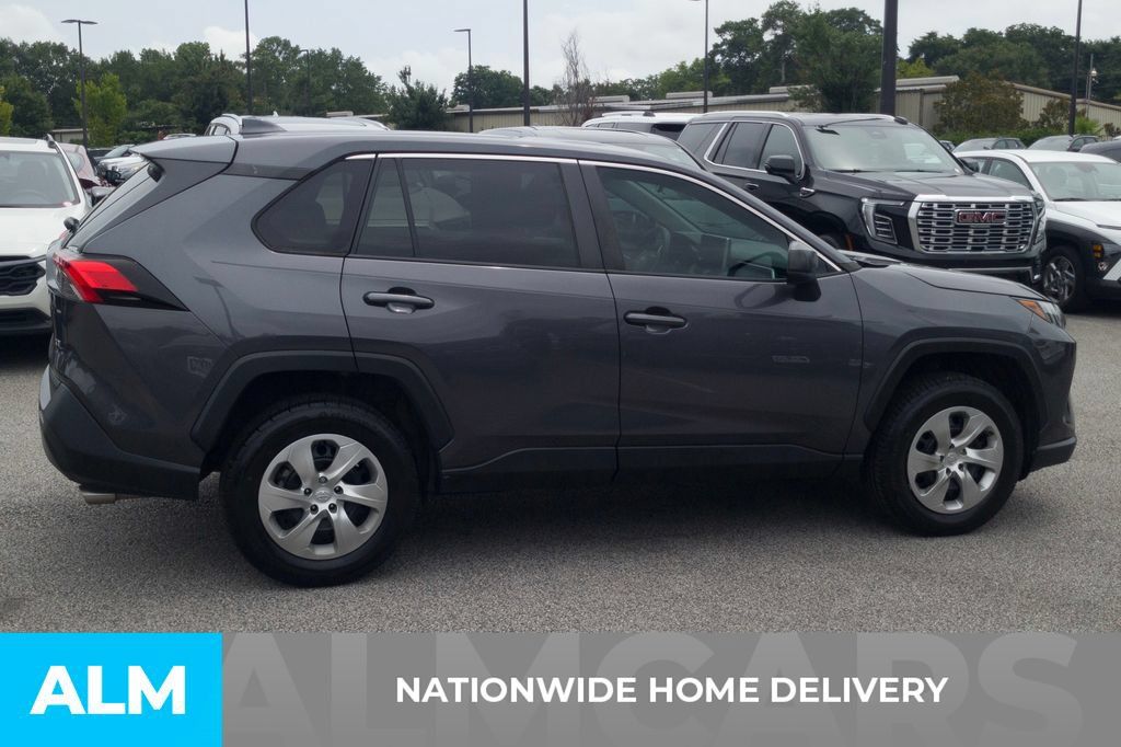 Used 2023 Toyota RAV4 LE FWD image 4