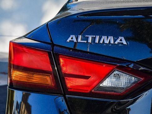 Used 2023 Nissan Altima 2.5 SR image 7