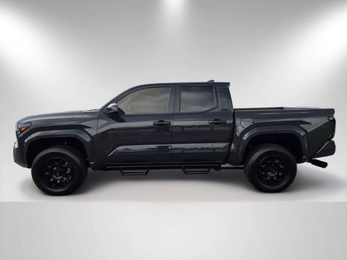 Used 2025 Toyota Tacoma SR5 RWD image 8