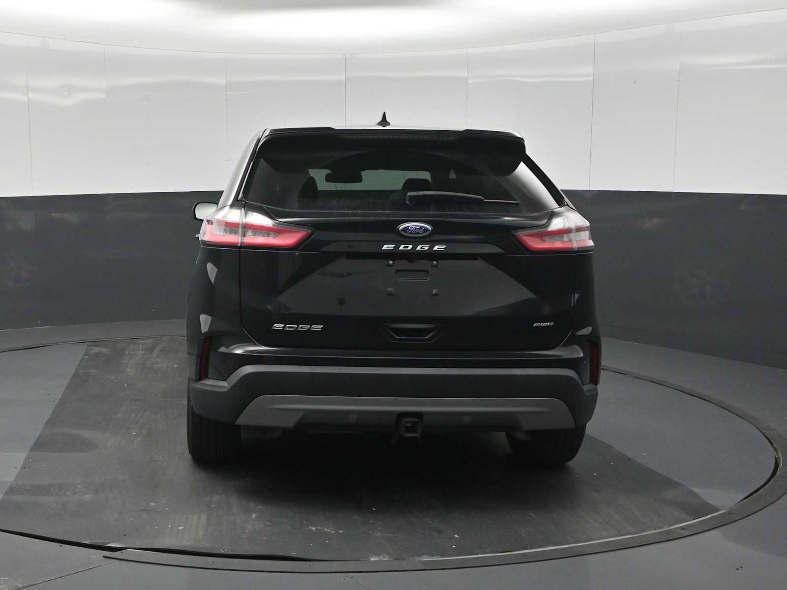 Certified 2024 Ford Edge SEL w/ Convenience Package AWD/4WD image 8