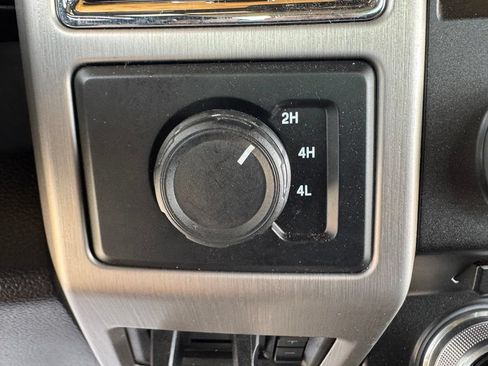 Used 2017 Ford F450 Platinum w/ Platinum Ultimate Package AWD/4WD image 32