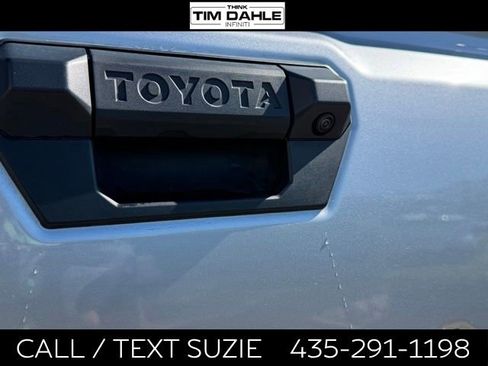 Used 2025 Toyota Tacoma SR5 AWD/4WD image 9
