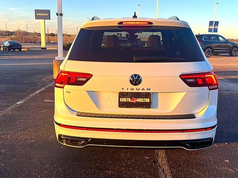 Used 2024 Volkswagen Tiguan SE R-Line image 5