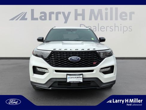 Used 2020 Ford Explorer ST w/ ST Street Pack image 8