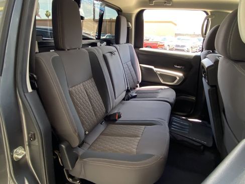 Used 2021 Nissan Titan SV w/ Accessory Utility Package image 18
