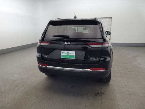 Used 2023 Jeep Grand Cherokee Laredo w/ Luxury Tech Group I AWD/4WD image 7