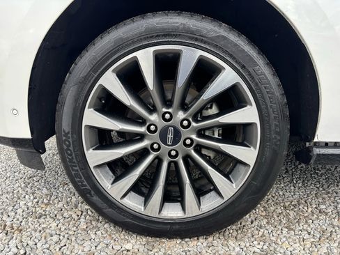 Used 2020 Lincoln Navigator Reserve w/ Luxury Package image 12