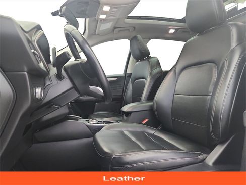 Used 2021 Ford Escape SEL image 11