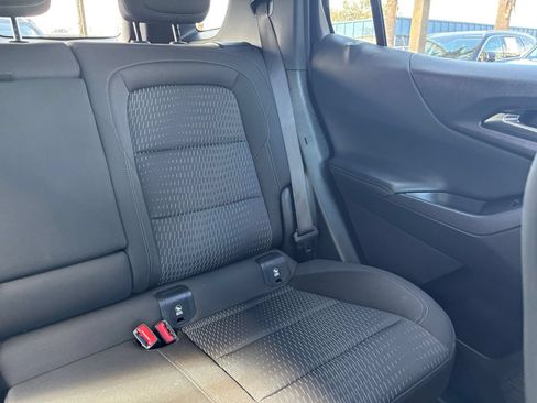 Used 2025 Chevrolet Equinox LT FWD image 32