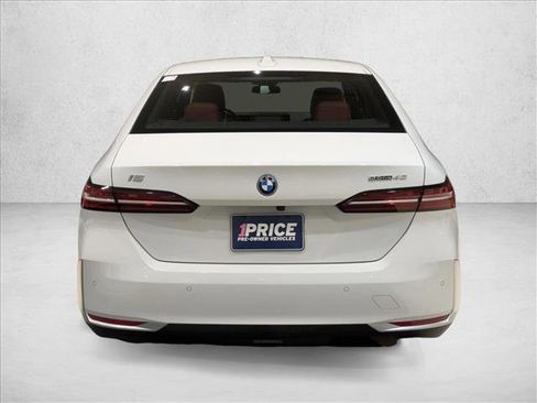 Certified 2024 BMW i5 eDrive40i w/ M Sport Package image 7