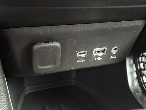 Used 2022 Chevrolet TrailBlazer LT image 24