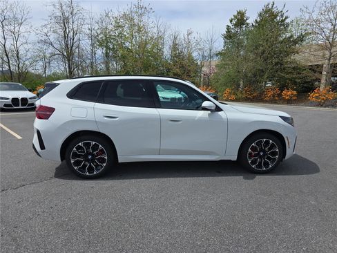 New 2026 BMW X3 xDrive30 w/ Premium Package AWD/4WD image 2