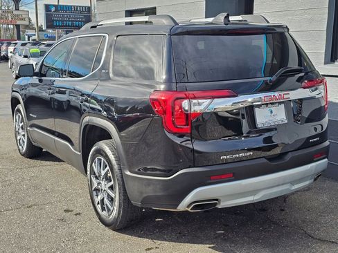Used 2023 GMC Acadia SLT image 3