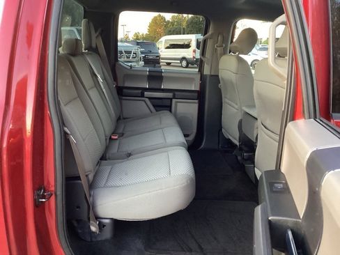 Used 2015 Ford F150 XLT image 32