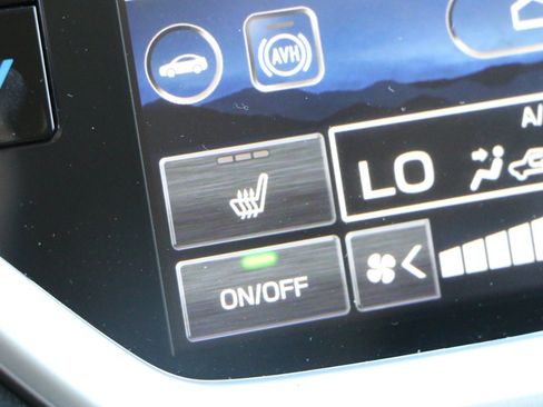 Used 2026 Subaru Ascent Limited AWD/4WD image 25